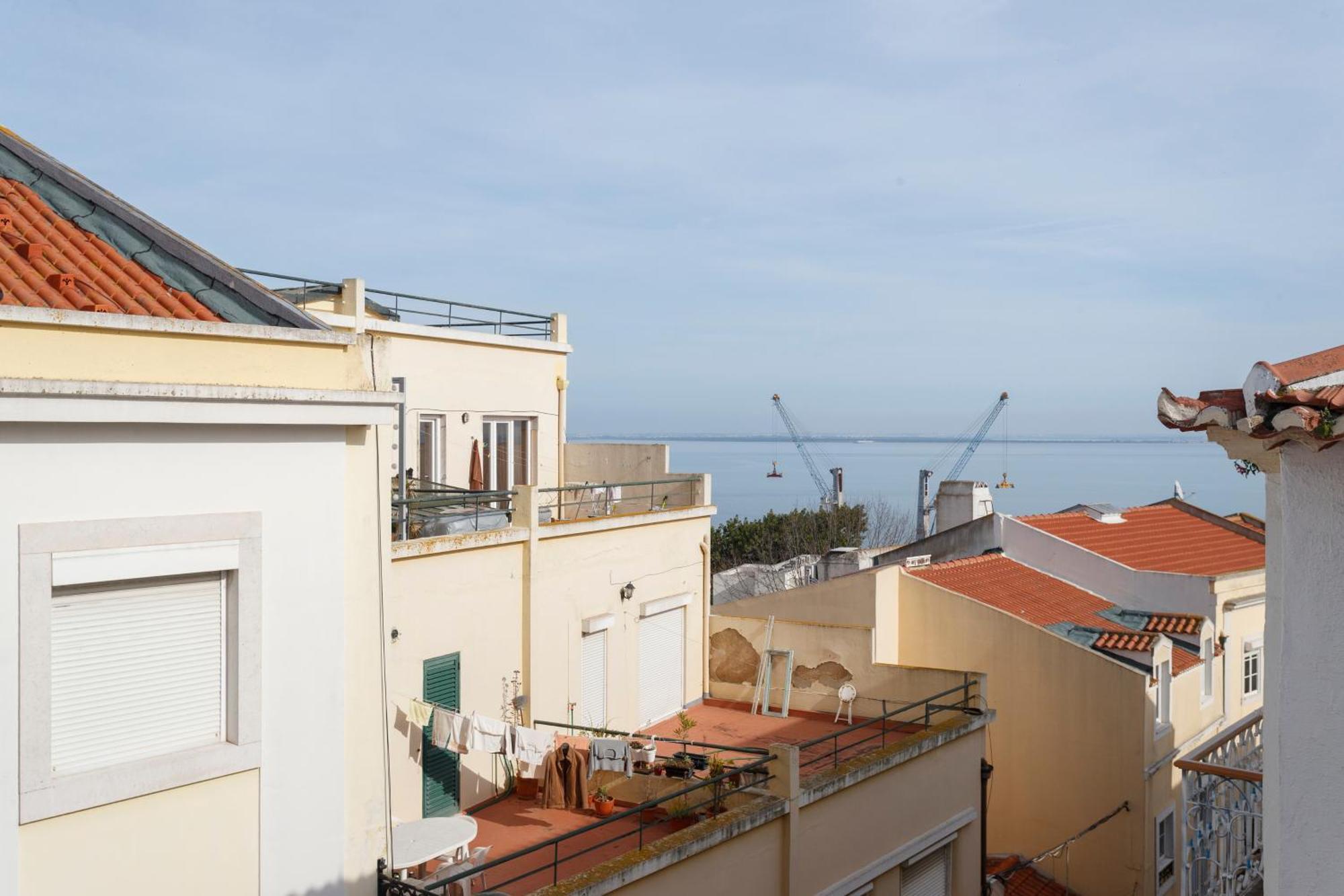 Barbadinhos Apartments In Lisbon Historic Neighborhood Lisboa Exterior foto
