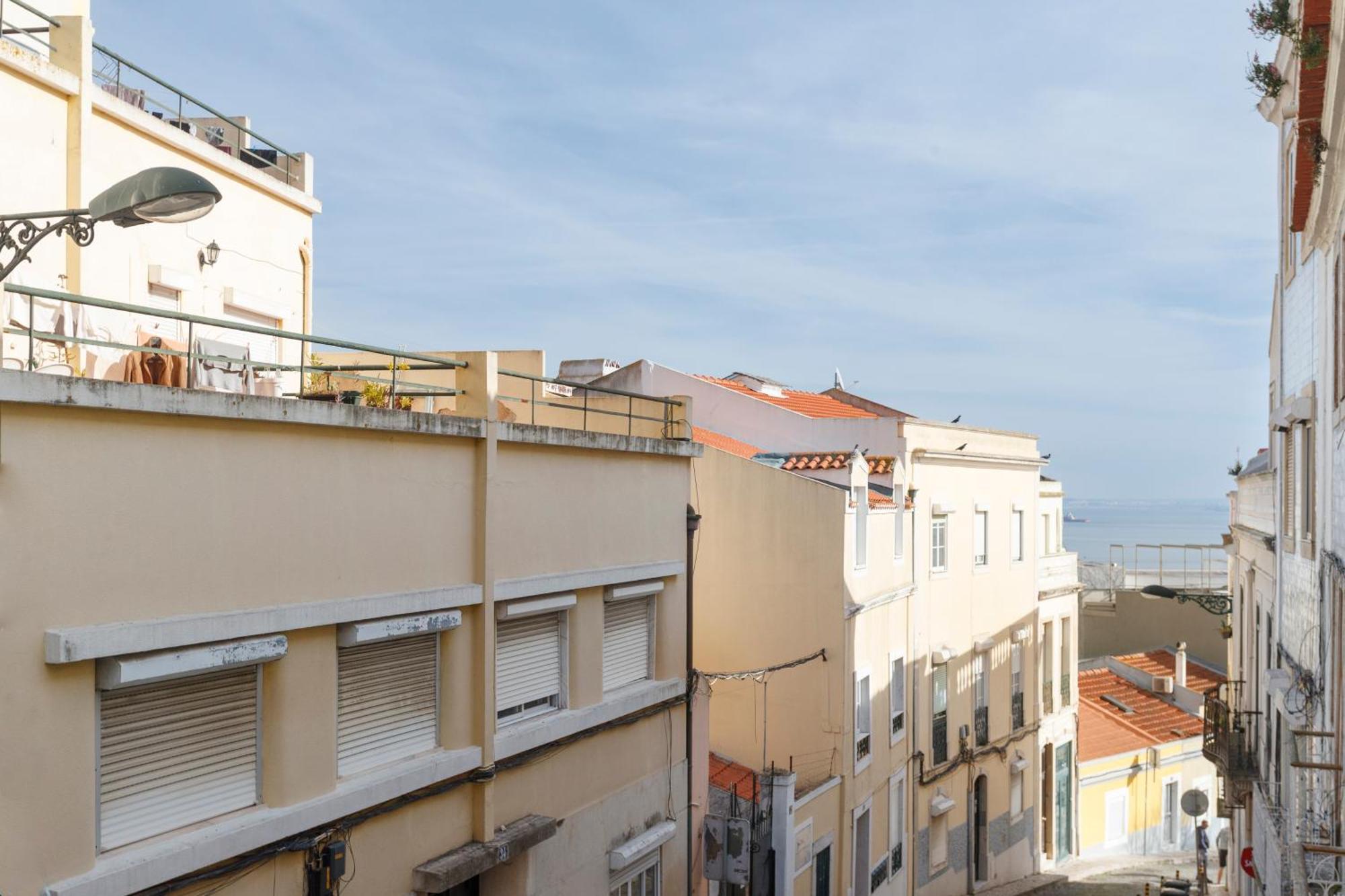 Barbadinhos Apartments In Lisbon Historic Neighborhood Lisboa Exterior foto