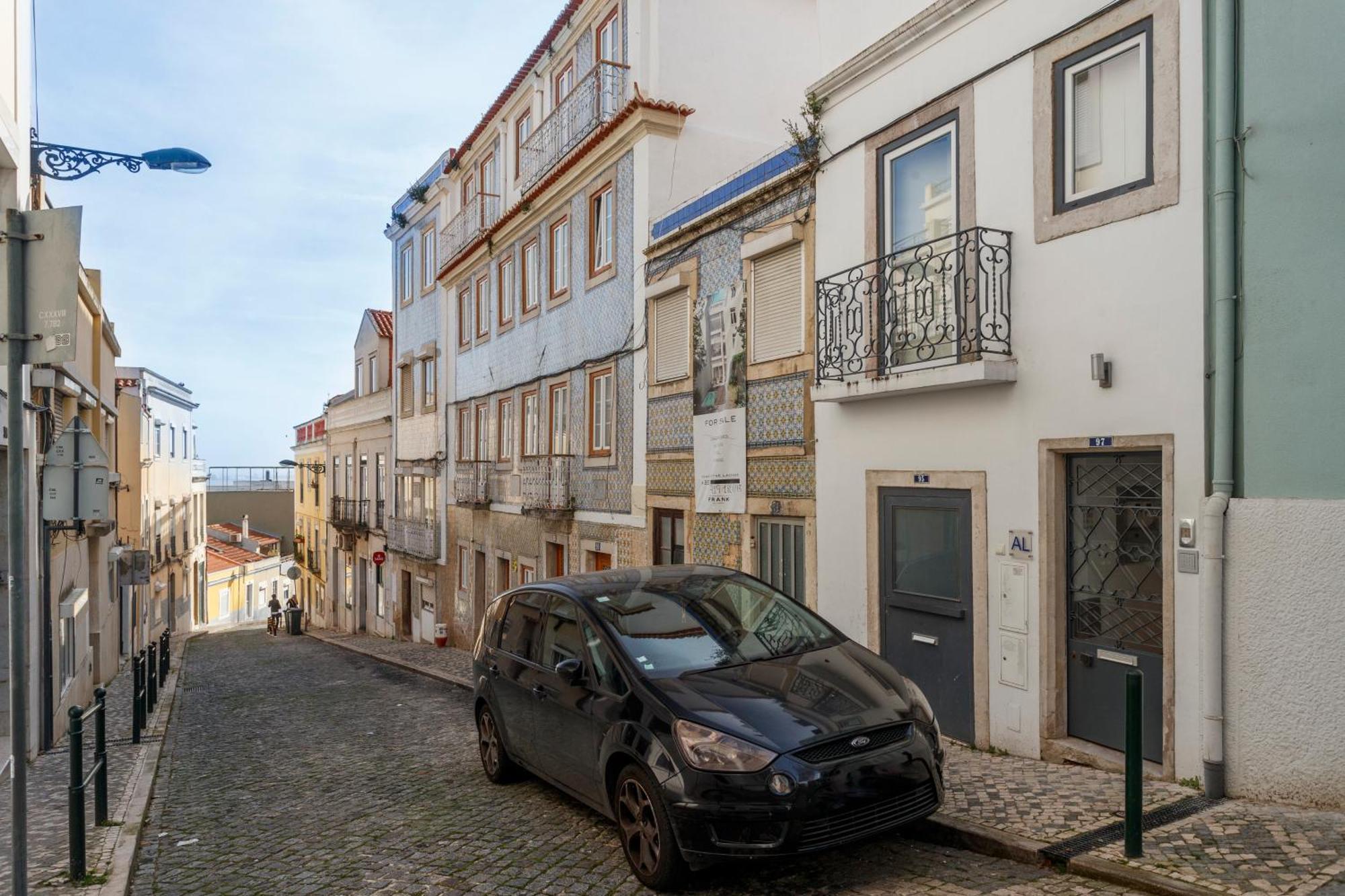 Barbadinhos Apartments In Lisbon Historic Neighborhood Lisboa Exterior foto